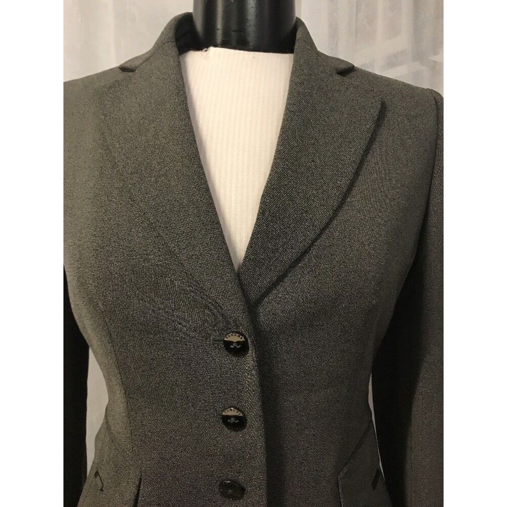 Tahari Nicholson Women's Blazer Gray Lined 3 Button Blazer Size 4P NWT - Picture 2 of 11